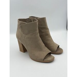 Melrose Ave Vegan Suede Peep Toe Booties 8 Taupe Block Heel Festival Ankle